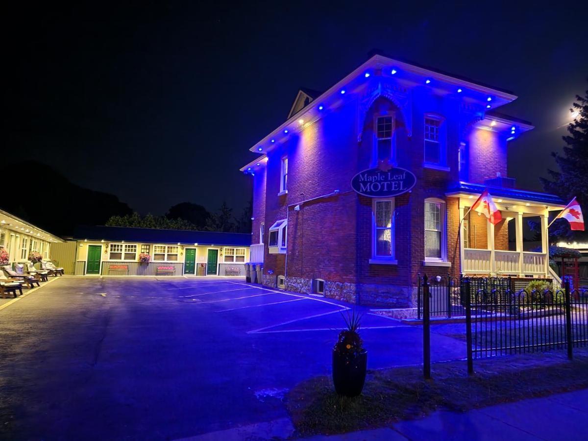 Maple Leaf Motel Goderich Exterior photo