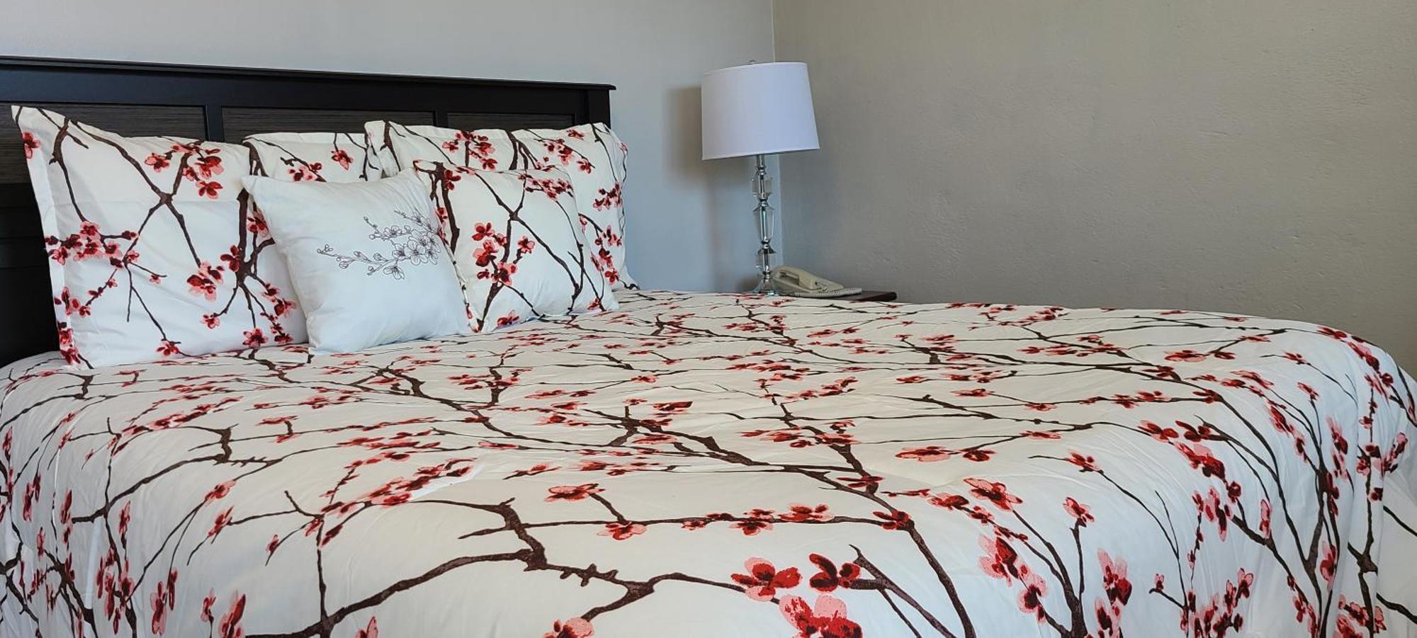 Maple Leaf Motel Goderich Room photo