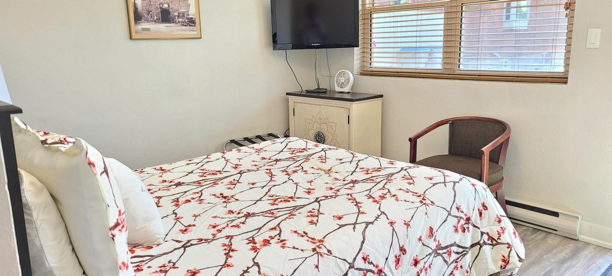 Maple Leaf Motel Goderich Room photo